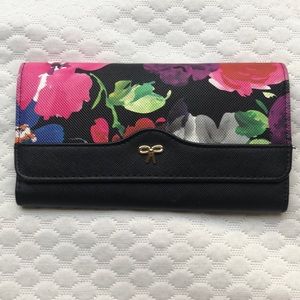zipper crossbody bag